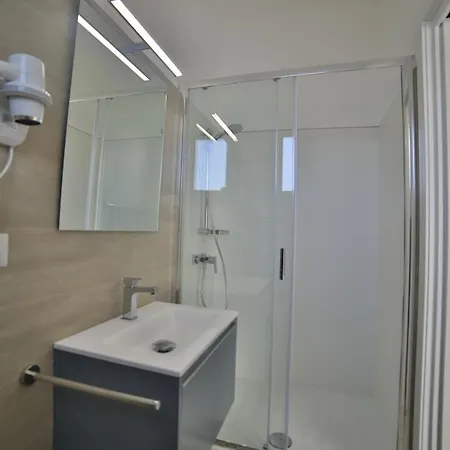 Ghibli בית הארחה פורטו צ'זראו